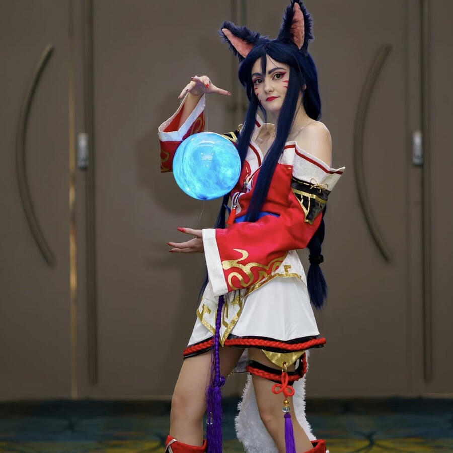 Ahri Cosplay